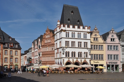 Steipe mit Hauptmarkt in Trier