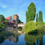 Henkersteg mit Weinstadel und Wasserturm in Nürnberg